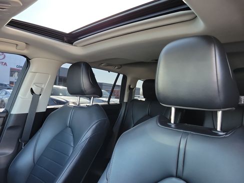 Used 2021 Toyota Highlander XLE image 22