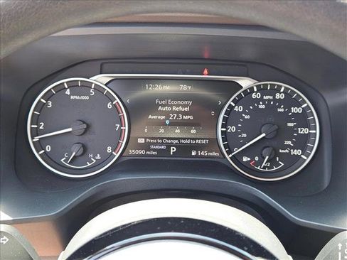 Used 2022 Nissan Rogue SV FWD image 12