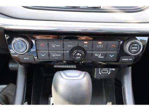 Used 2022 Jeep Compass Limited w/ Elite Group AWD/4WD image 28