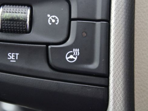 Used 2021 GMC Yukon XL Denali image 45