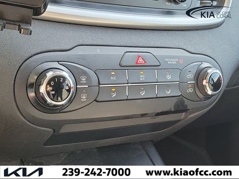 Used 2018 Kia Sorento L FWD image 29