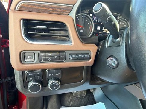 Used 2021 Chevrolet Suburban High Country image 13