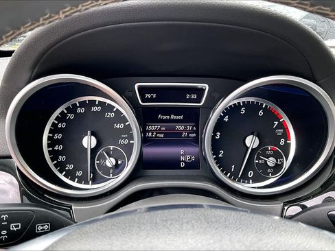 Used 2015 Mercedes-Benz GL 450 4MATIC image 26