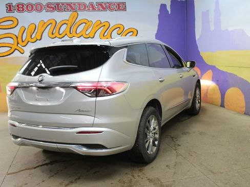 Used 2022 Buick Enclave Avenir w/ Avenir Technology Package AWD/4WD image 8