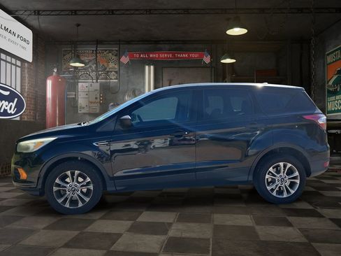 Used 2017 Ford Escape S FWD image 3