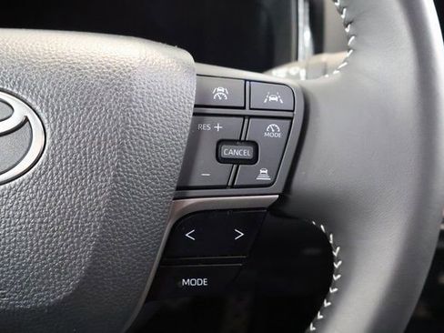 Certified 2025 Toyota Camry SE image 19