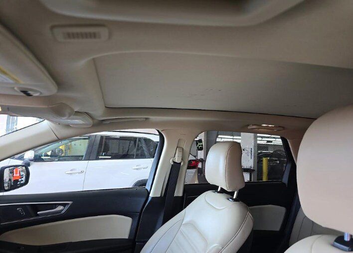 Used 2022 Ford Edge SEL w/ Convenience Package AWD/4WD image 9