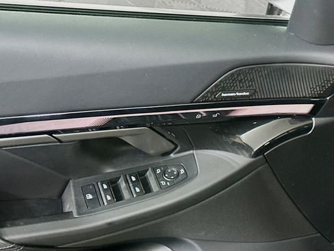 Used 2025 BMW 540i xDrive 540i xDrive w/ Premium Package image 15