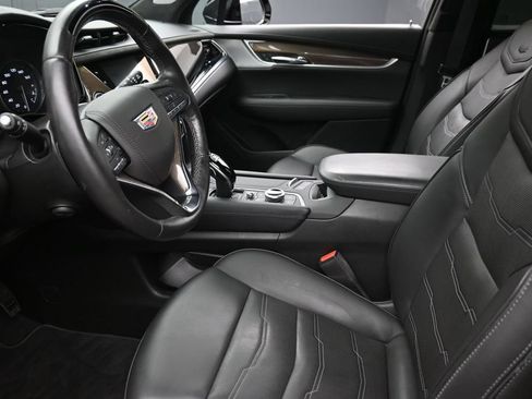 Certified 2025 Cadillac XT6 Premium Luxury w/ Platinum Package AWD/4WD image 17