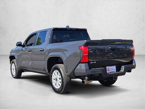 Certified 2025 Toyota Tacoma SR5 AWD/4WD image 8