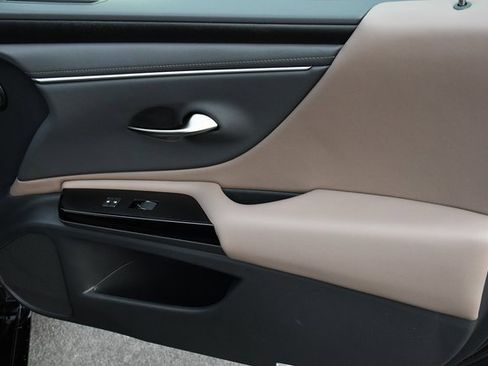 New 2025 Lexus ES 350 350 image 19