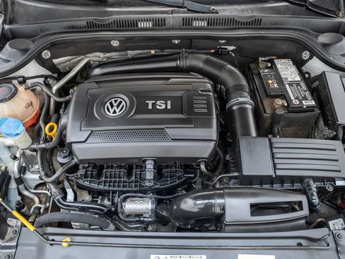 Used 2018 Volkswagen Jetta Sport FWD image 19