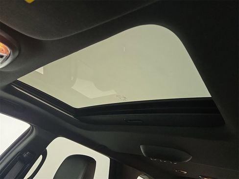 Used 2024 Dodge Durango GT image 25