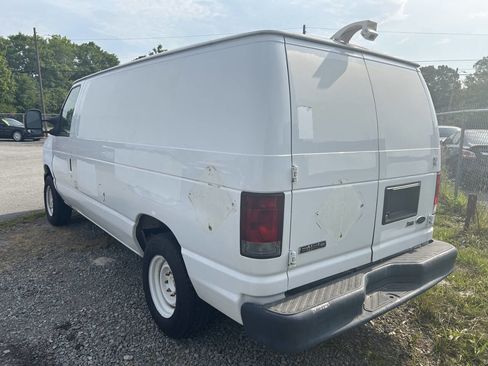Used 2010 Ford E-150 and Econoline 150 image 6