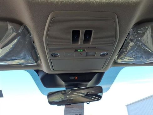 New 2026 Nissan Kicks SR image 26