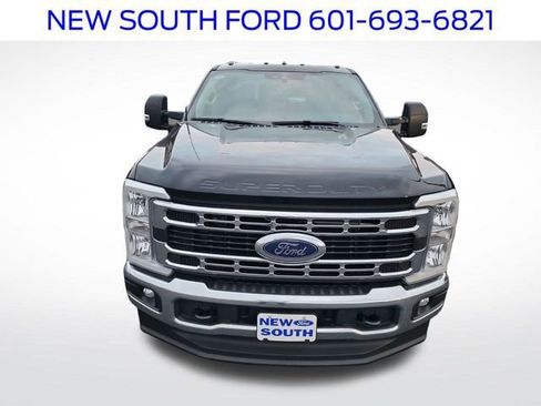 New 2026 Ford F250 XLT w/ FX4 Off-Road Package image 9