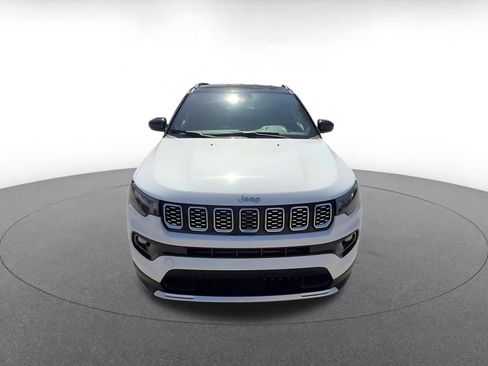 Used 2025 Jeep Compass Limited AWD/4WD image 4