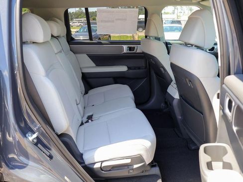 New 2026 Hyundai Santa Fe SE FWD image 10
