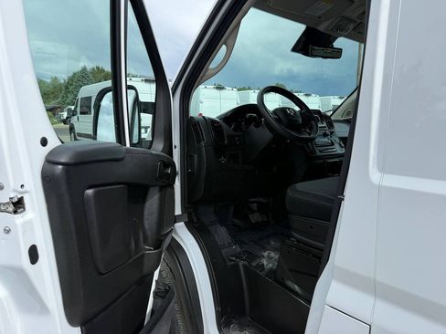 Used 2023 RAM ProMaster 3500 FWD image 13