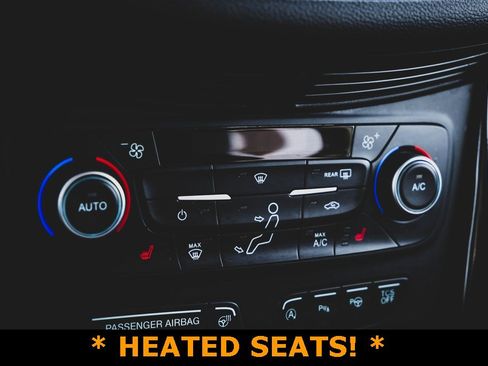 Used 2018 Ford Escape Titanium w/ Ford Safe & Smart Package image 7