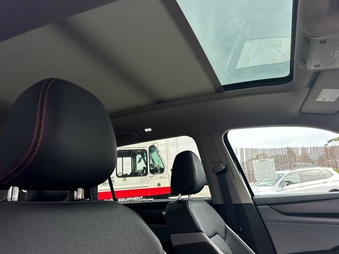 New 2026 Volkswagen Atlas Peak Edition AWD/4WD image 16