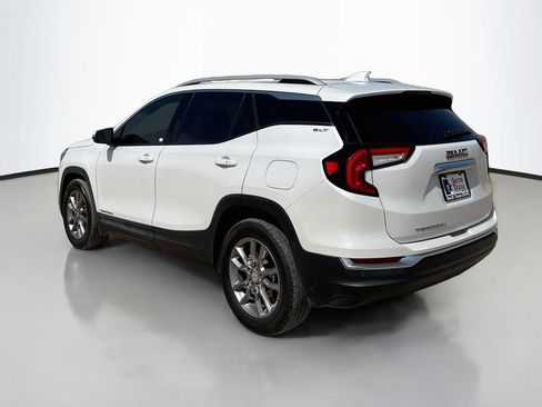 Used 2022 GMC Terrain SLT w/ Infotainment Package II FWD image 5
