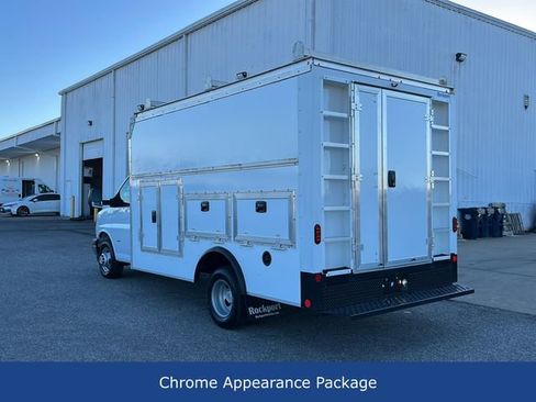 Used 2022 Chevrolet Express 3500 w/ Power Convenience Package RWD image 6