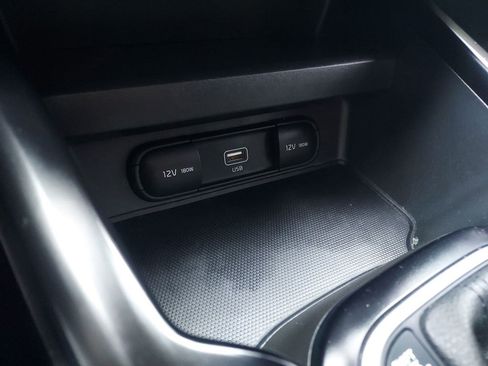 Used 2022 Kia Soul LX w/ Technology Package FWD image 14