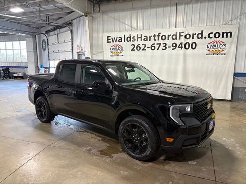 New 2026 Ford Maverick Lariat w/ Black Appearance Package AWD/4WD image 2