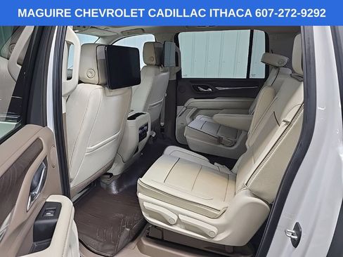 Used 2021 GMC Yukon XL Denali w/ Denali Premium Package AWD/4WD image 32