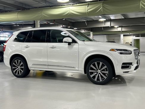 Used 2023 Volvo XC90 B6 Plus w/ Protection Package Premier AWD/4WD image 1