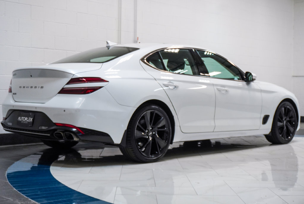 Used 2023 Genesis G70 2.0T w/ Sport Prestige Package RWD image 32
