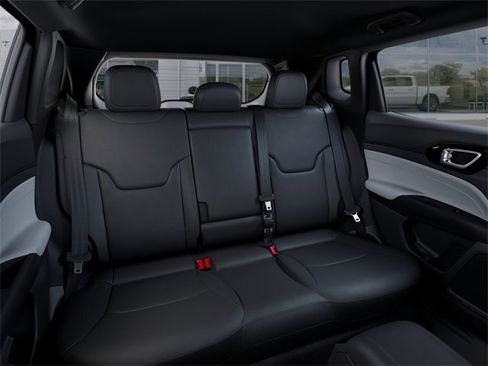 New 2026 Jeep Compass Limited image 15