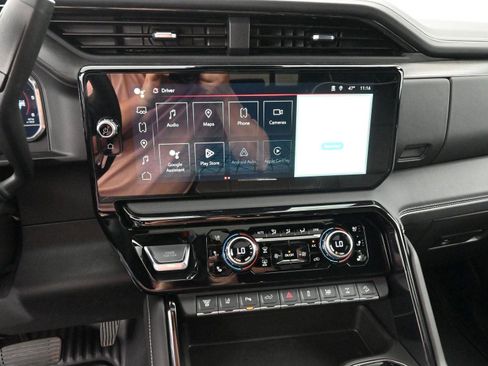 Used 2025 GMC Sierra 2500 AT4X image 22