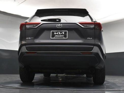 Used 2020 Toyota RAV4 XLE image 36