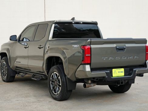 Used 2024 Toyota Tacoma TRD Sport RWD image 46