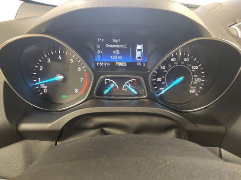 Used 2018 Ford Escape SE w/ SE Sync 3 Package AWD/4WD image 23