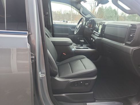 Certified 2023 GMC Sierra 1500 SLT w/ SLT Premium Package image 18