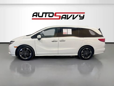 Used 2023 Honda Odyssey Elite image 4