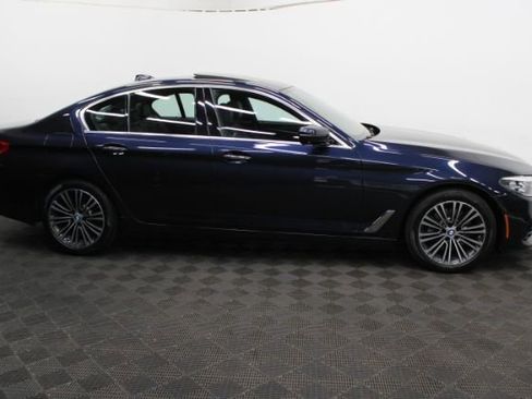 Used 2017 BMW 530i xDrive image 4