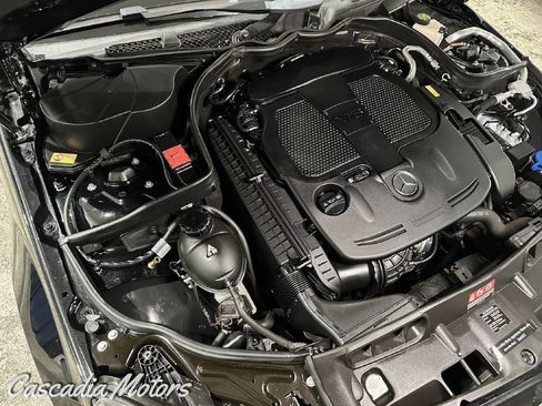 Used 2014 Mercedes-Benz C 300 4MATIC Sedan image 31