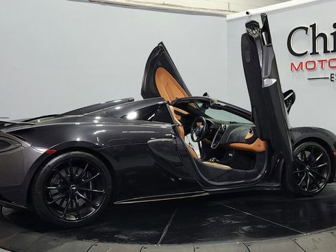 Used 2019 McLaren 570S Spider RWD image 7