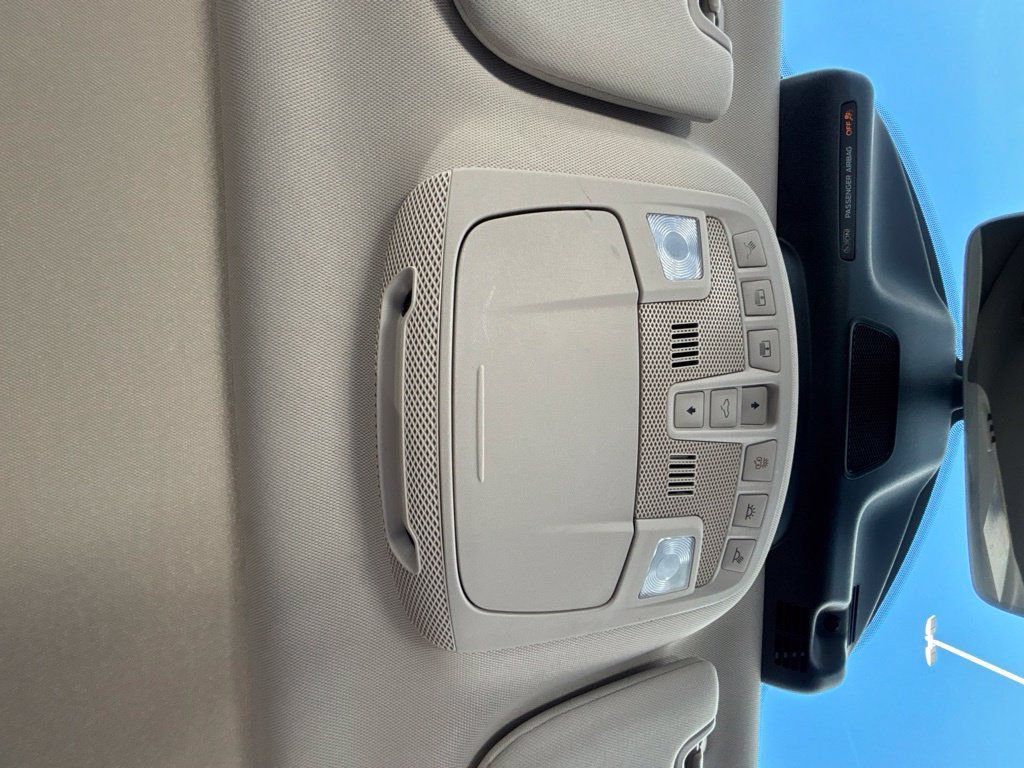 Used 2023 Lincoln Nautilus Reserve AWD/4WD image 24