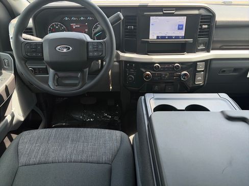 Used 2026 Ford F250 XLT AWD/4WD image 7