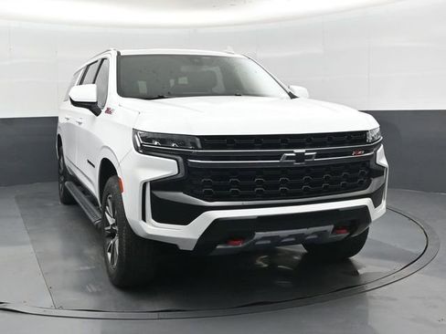Used 2022 Chevrolet Suburban Z71 image 10