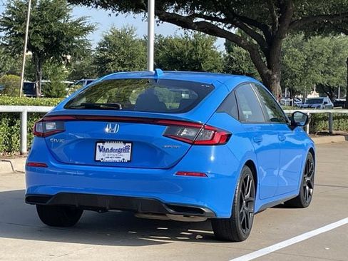 Used 2022 Honda Civic Sport image 4