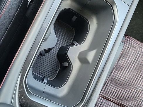 Used 2025 Nissan Kicks SR w/ SR Premium Package image 16