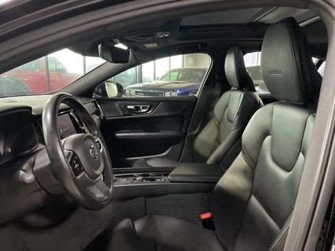 Used 2019 Volvo S60 T6 Inscription image 14