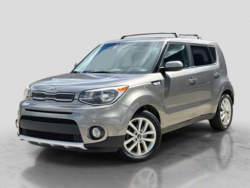 Used 2018 Kia Soul + FWD image 1