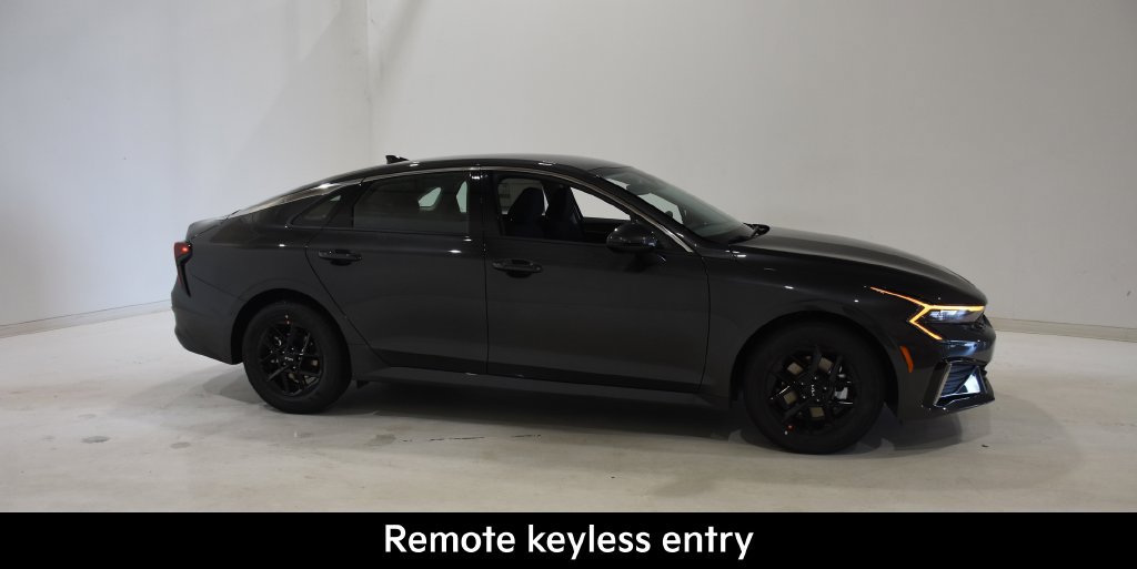New 2027 Kia K5 LXS FWD image 3